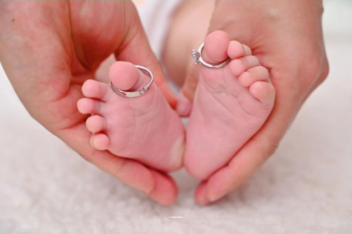 灯塔满月宝宝只放屁不排便